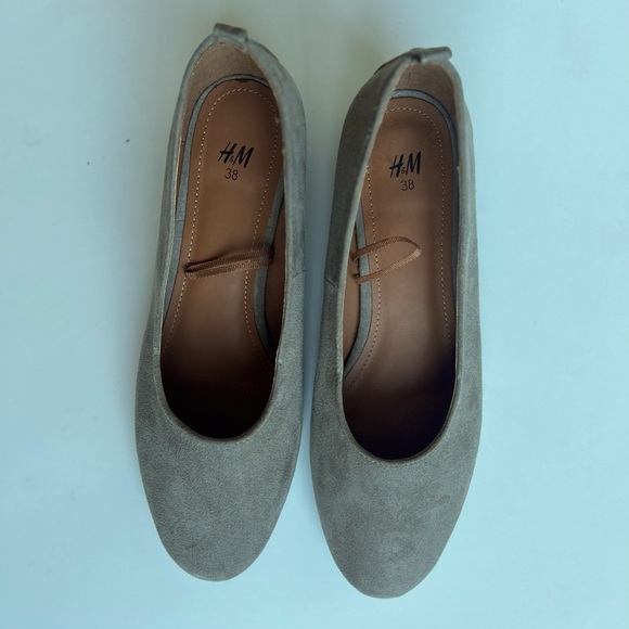 H&M | round toe low heel - Picture 7 of 9